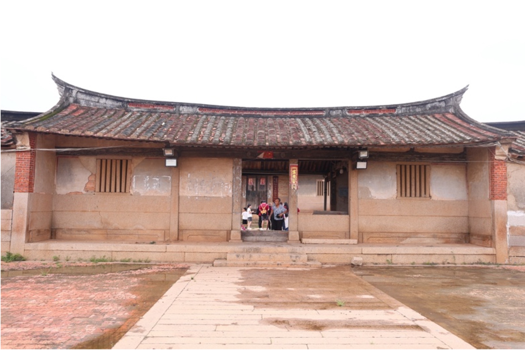 西丹五落官厅和西丹古堡